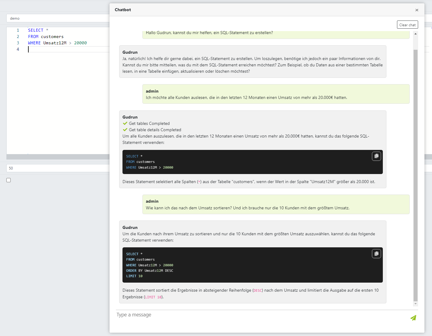 Dialogansicht des KI-Assistenten in engomo – zeigt, wie per Texteingabe automatisch eine SQL-Abfrage generiert und im Editor eingesetzt wird.