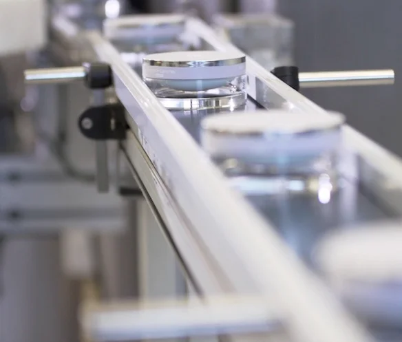 Bild, das die Produktion von Rimpler Cosmetics zeigt